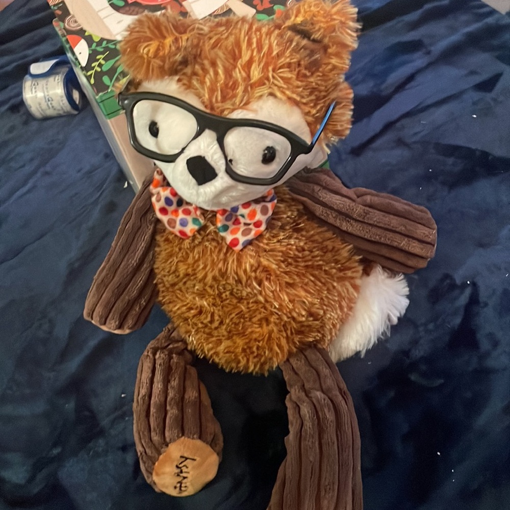 Scentsy Retired Buddy Fallon the Fox will throw in Scent Pak